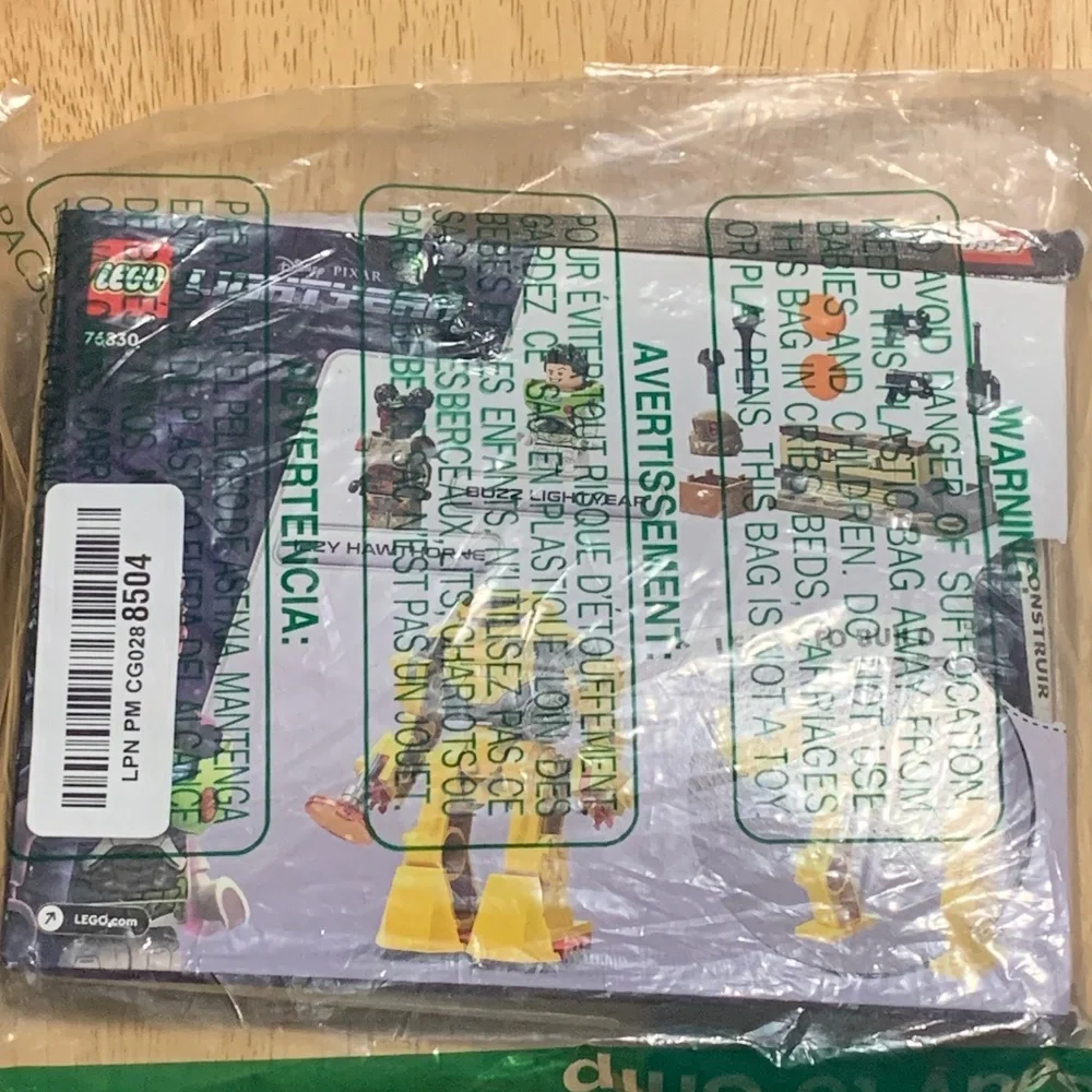 Lego: Buzz lightyear set (NWT)